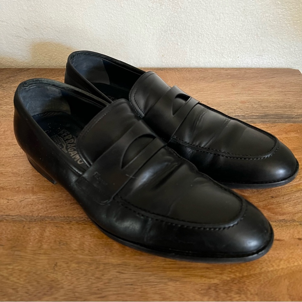 Salvatore Ferragamo Black
Leather Loafers Classic Slip-On
Shoes Size 10 2E